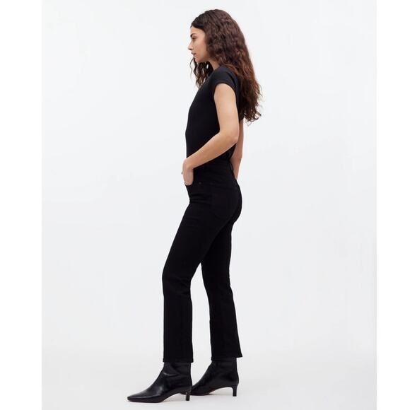 NWOT Madewell Mid-Rise Kick Out Crop Jeans in Black Rinse Wash Size 27P - Picture 7 of 13